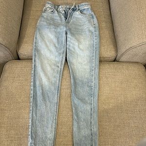 American eagle blue jeans size 000